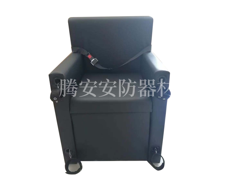 審訊椅廠家型號齊全，可根據(jù)參數(shù)來選擇哦
